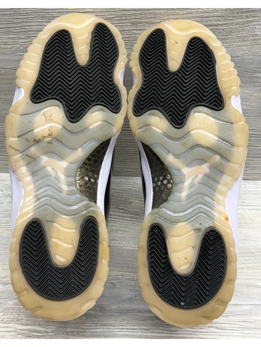 Air Jordan 11 Retro Concord White Black Gold Basketball Shoes Men's Size 11